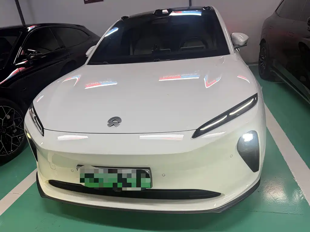 NIO ET5 — миниатюра 2
