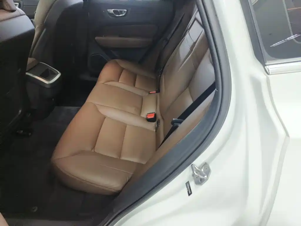 Volvo XC60 — миниатюра 17