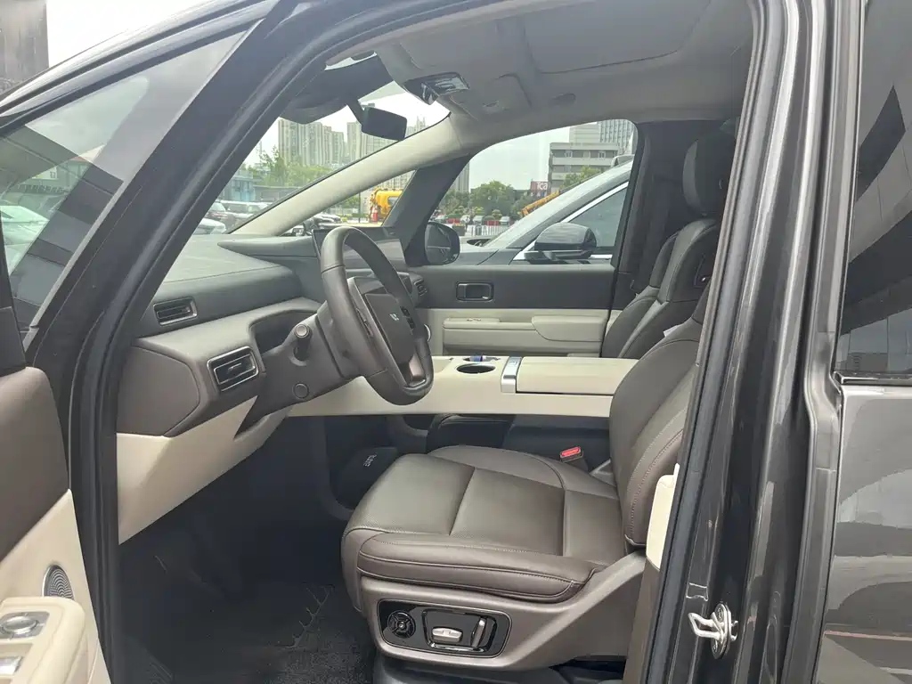 Li Auto Li MEGA — миниатюра 7