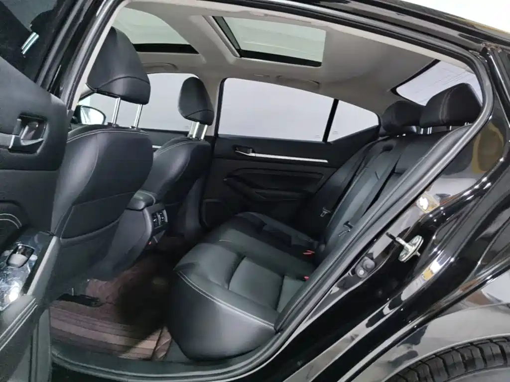 Nissan Teana — миниатюра 17