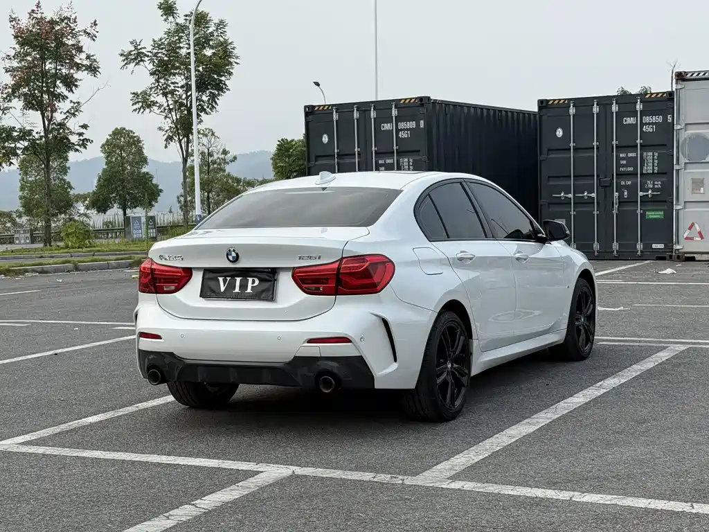 BMW 1 Series — миниатюра 11