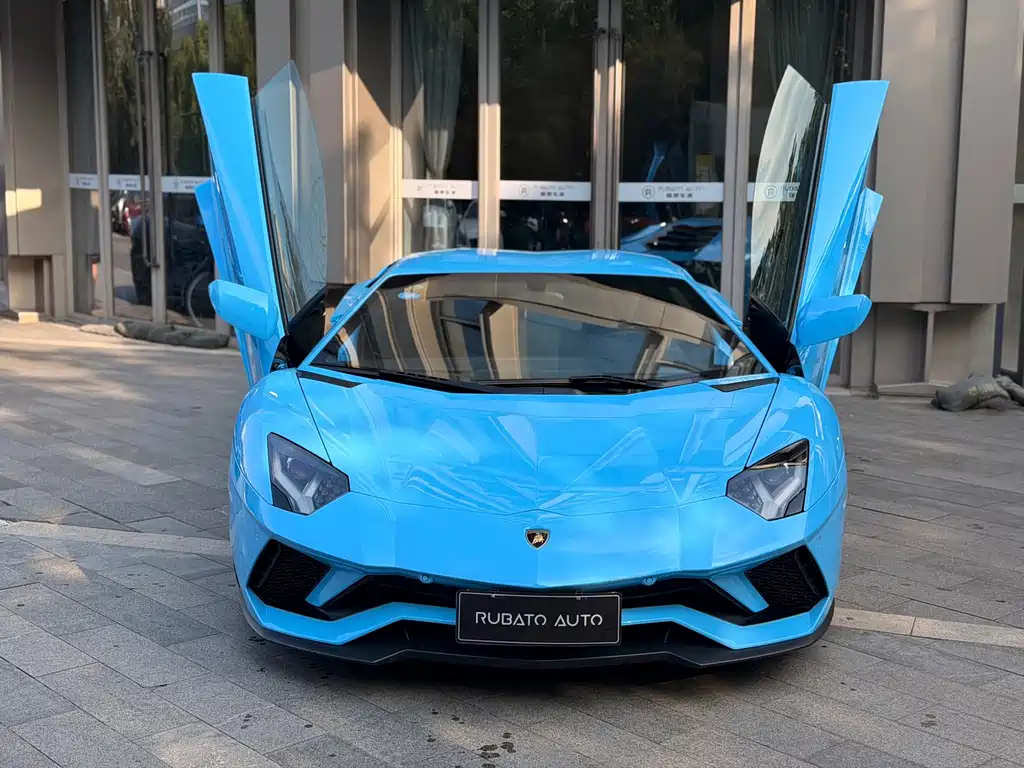 Lamborghini Aventador — миниатюра 17