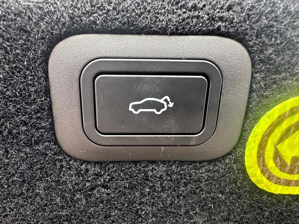 GEELY GALAXY GALAXY E8