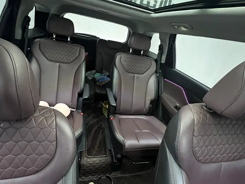 Hyundai Santa Fe — миниатюра 23