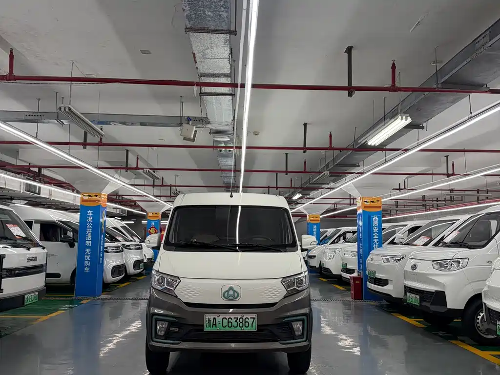 Kuayue Kuayue Star V7 EV — миниатюра 2