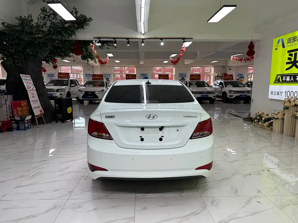 Hyundai Verna 1.4L Auto Smart Type GLS, фото 5