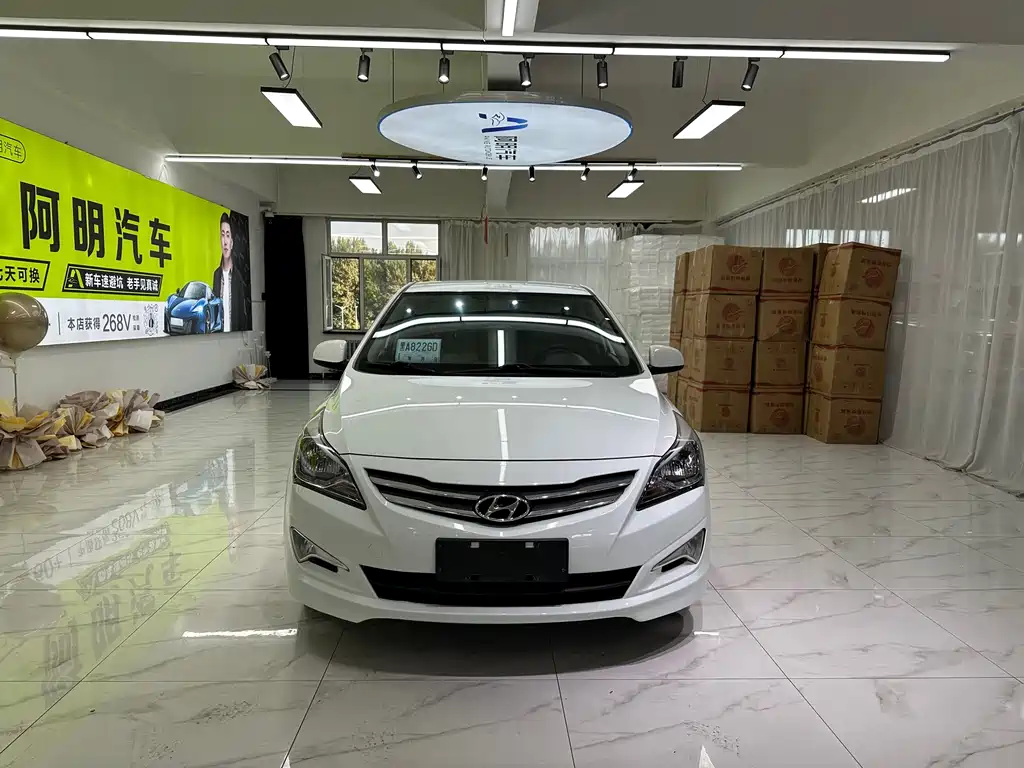 Hyundai Verna 1.4L Auto Smart Type GLS, фото 2