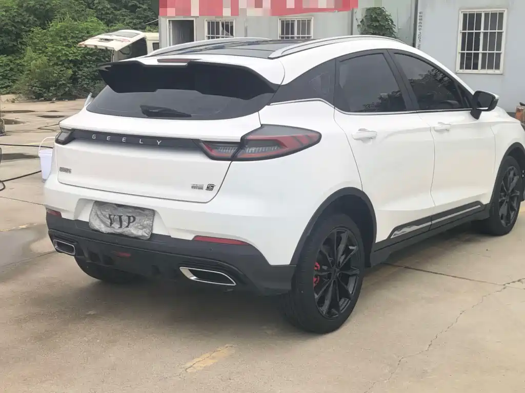 Geely Emgrand S — миниатюра 5