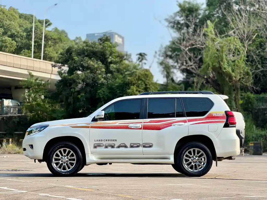 Toyota Prado — миниатюра 11