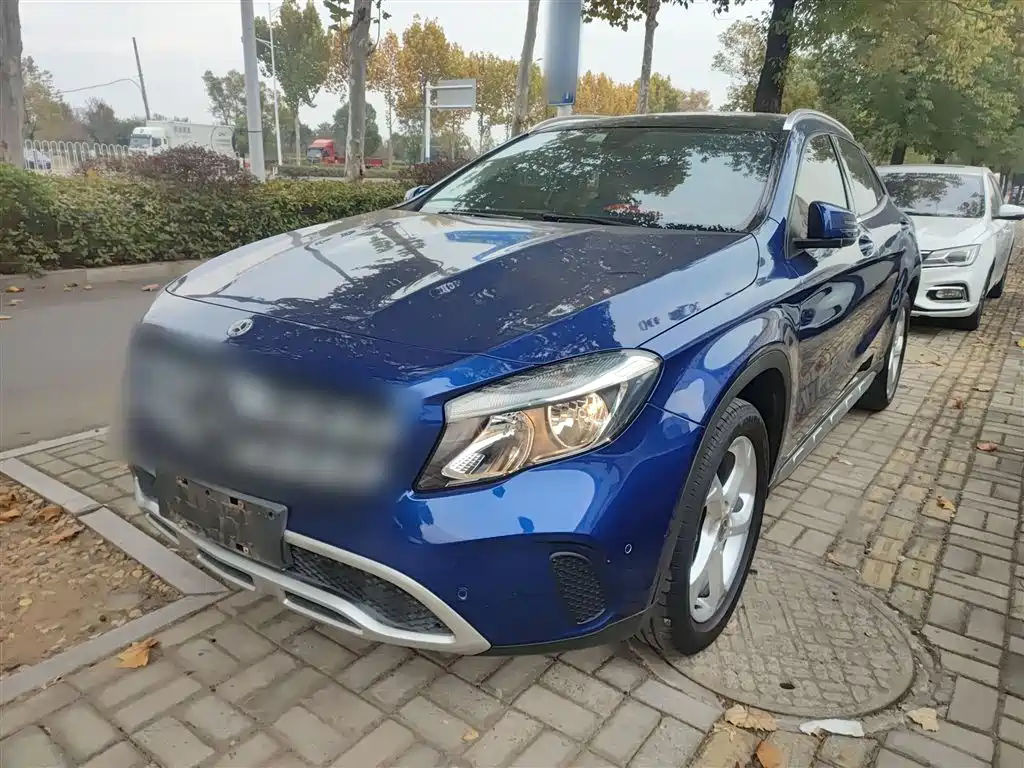 Mercedes-Benz GLA 2019