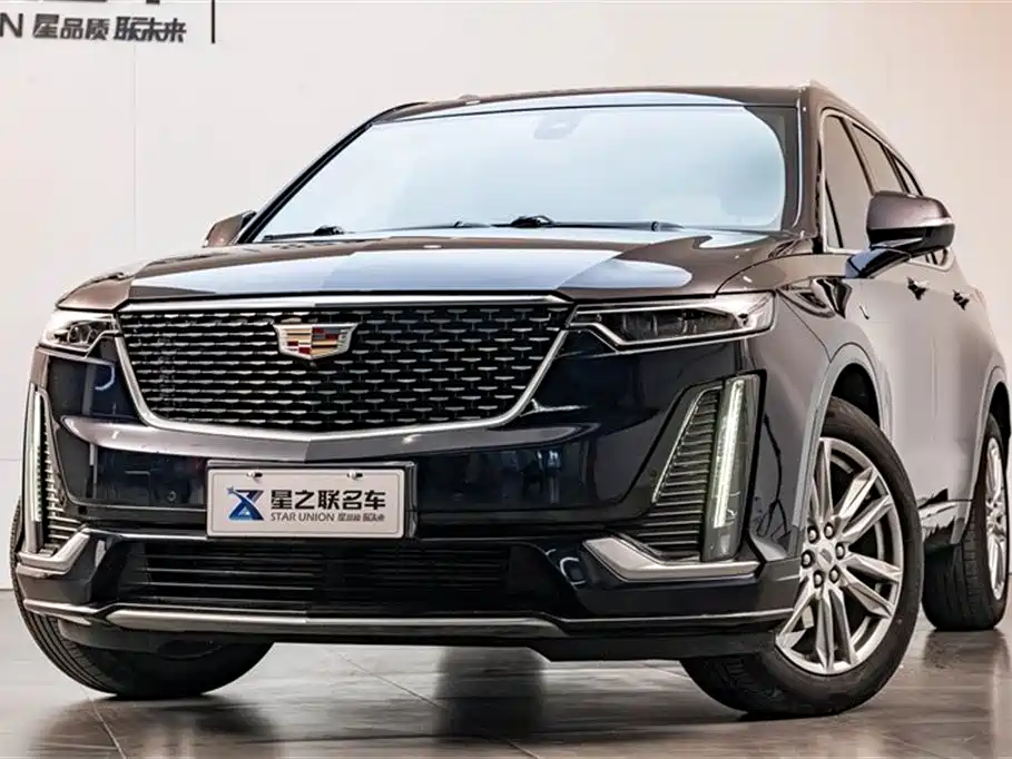 CADILLAC XT6