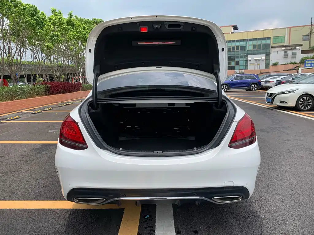 Mercedes-Benz C-Class - фото 7