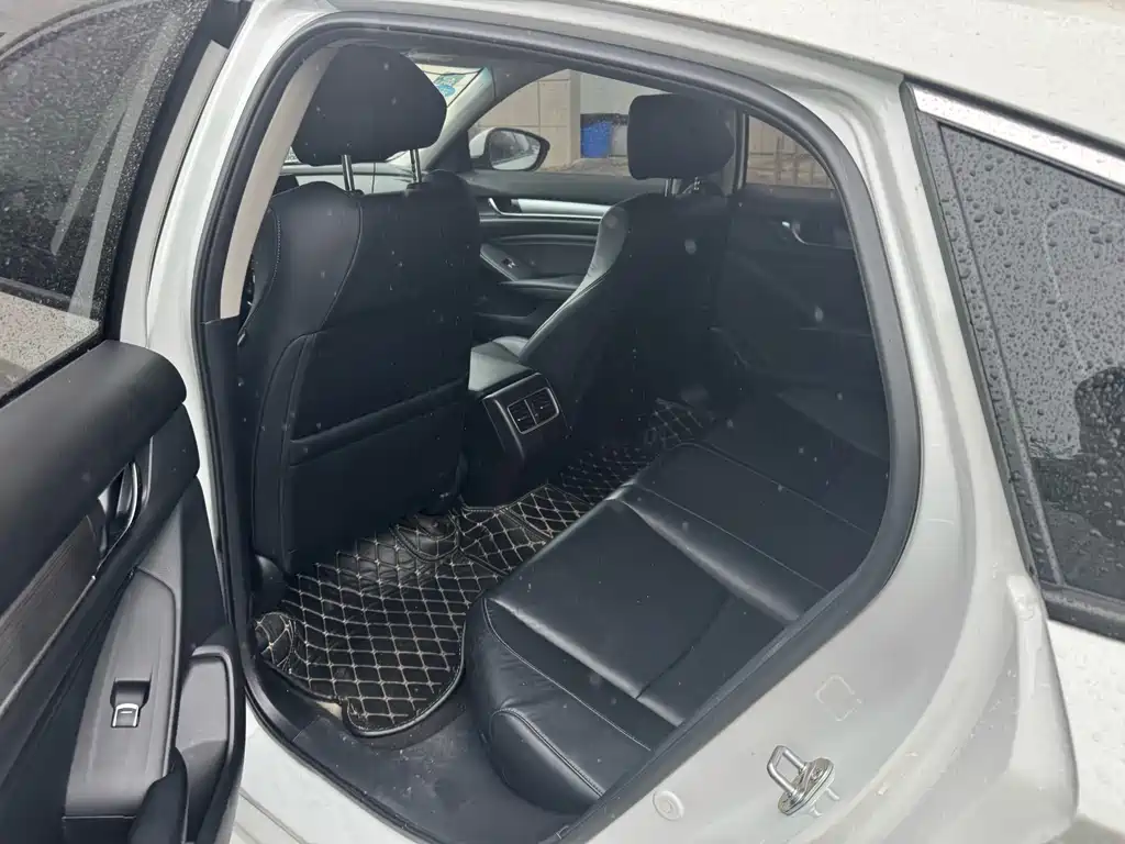 Honda Accord — миниатюра 5