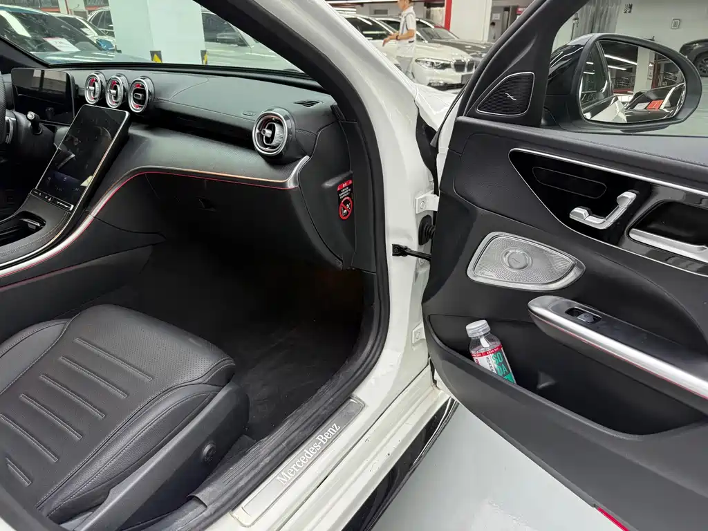 Mercedes-Benz C-Class — миниатюра 21