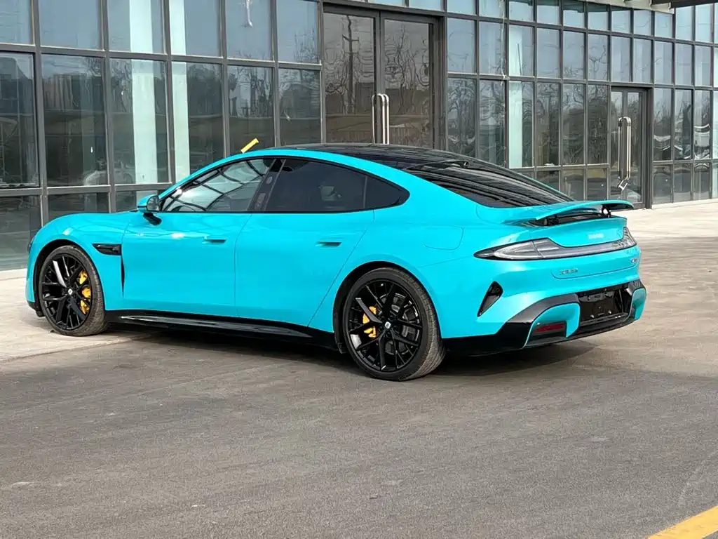 XIAOMI CAR XIAOMI SU7