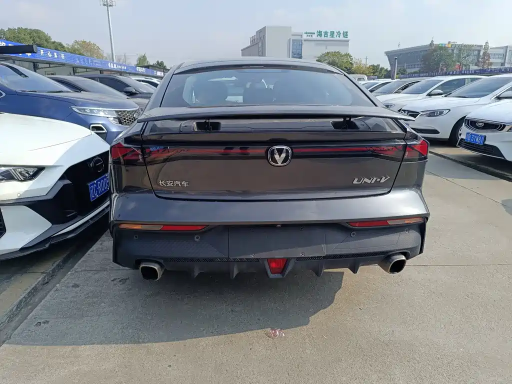 Changan UNI-V — миниатюра 17