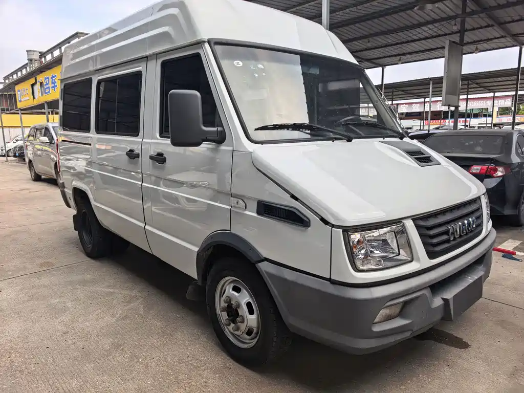 IVECO Daily — миниатюра 3