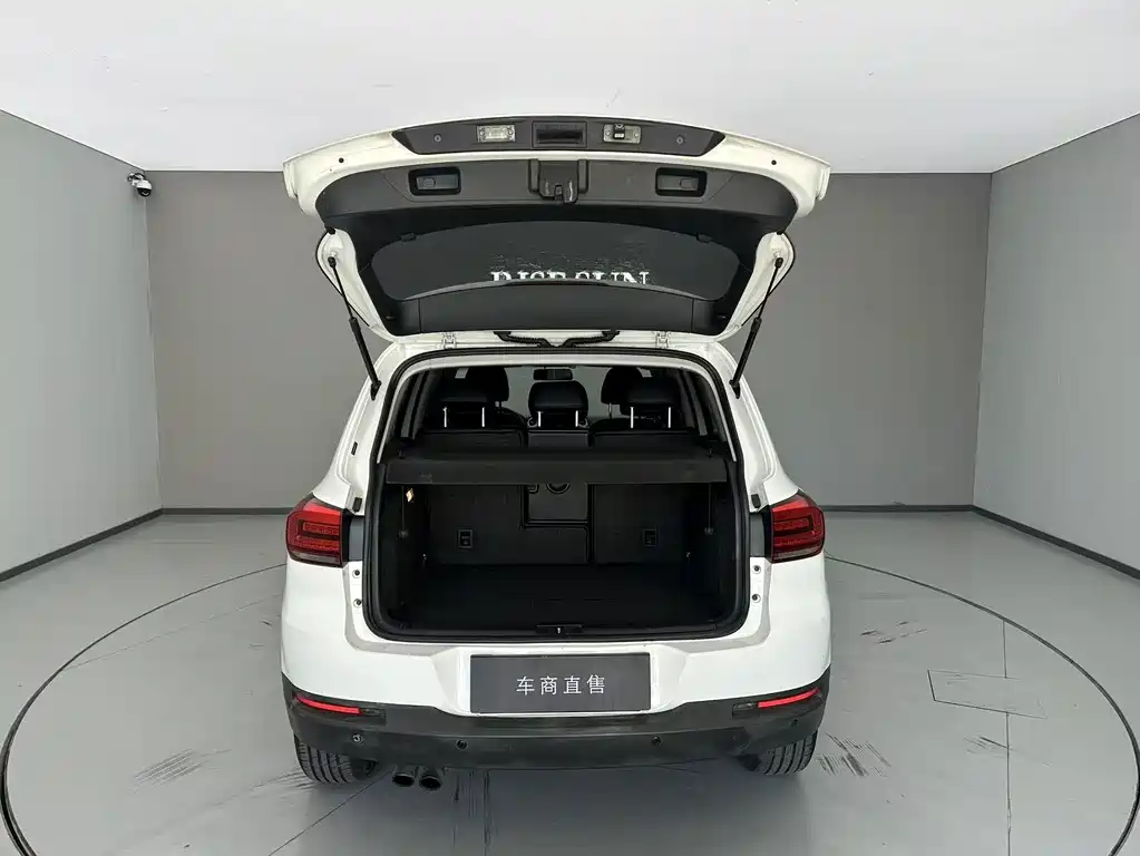 Volkswagen Tiguan — миниатюра 7