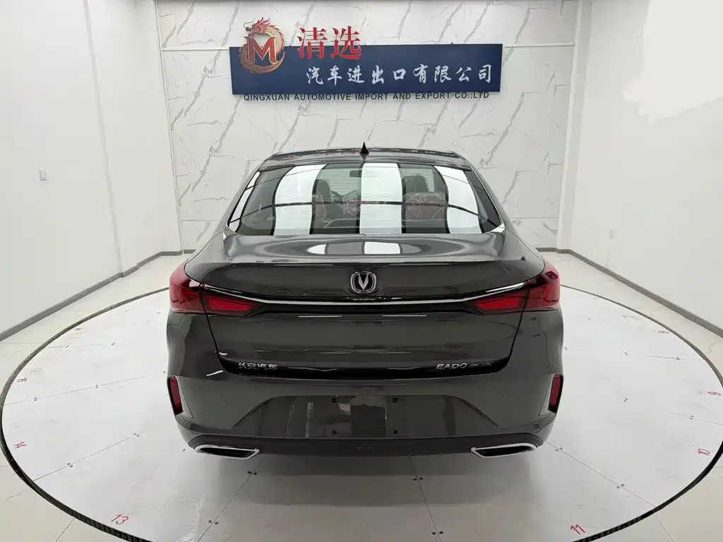 Changan Eado — миниатюра 5