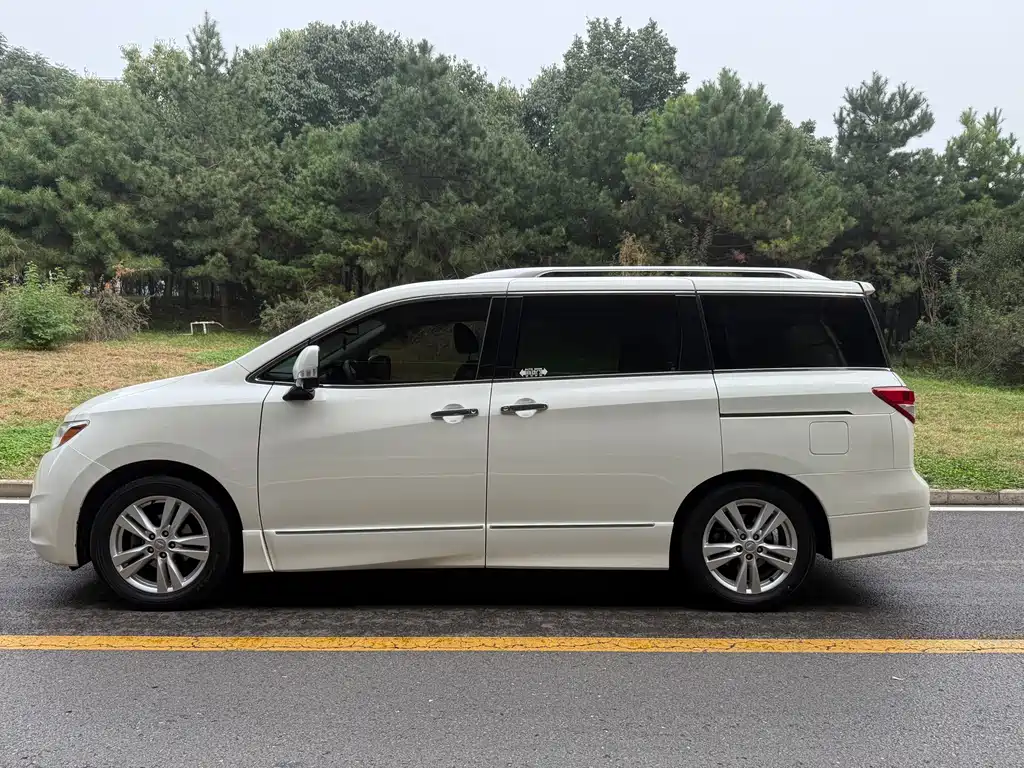 Nissan Quest — миниатюра 3