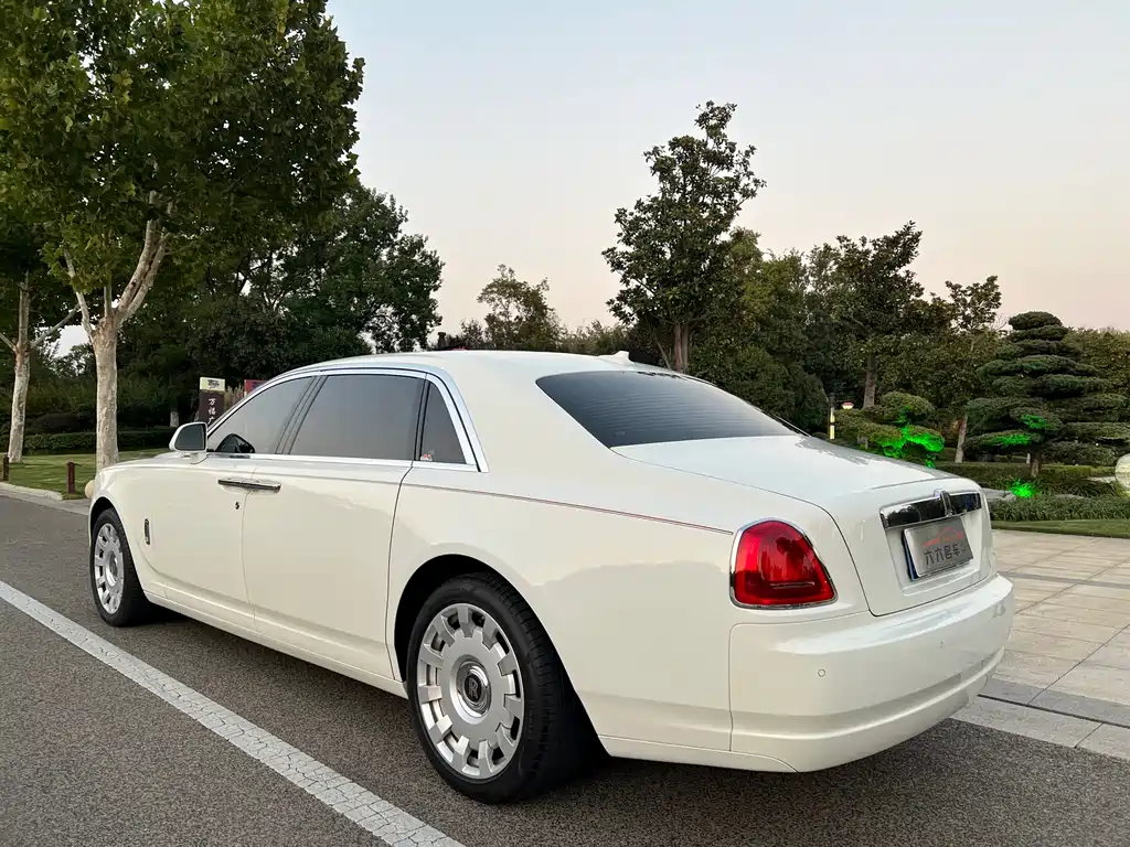 Rolls-Royce Ghost 2015 Series II Long Wheelbase