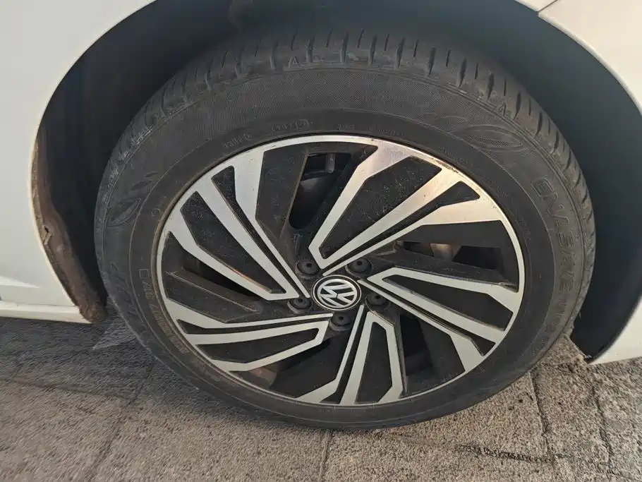 Volkswagen Sagitar — миниатюра 6