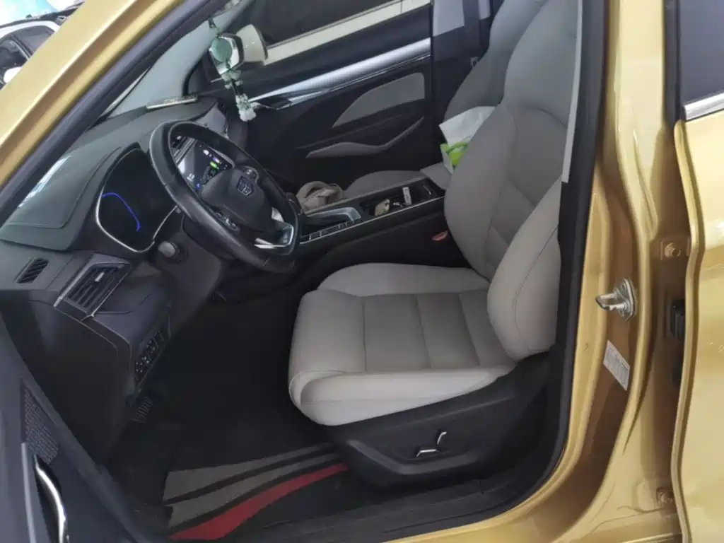 Geely Binrui — миниатюра 15