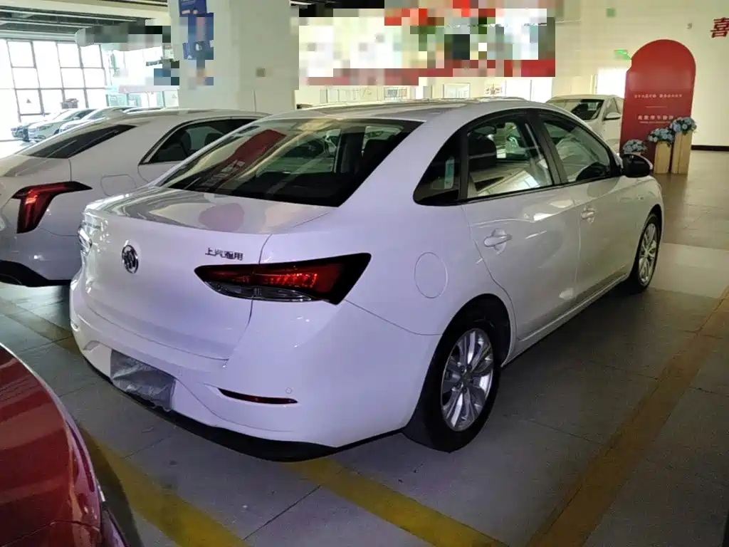 Buick Excelle — миниатюра 7