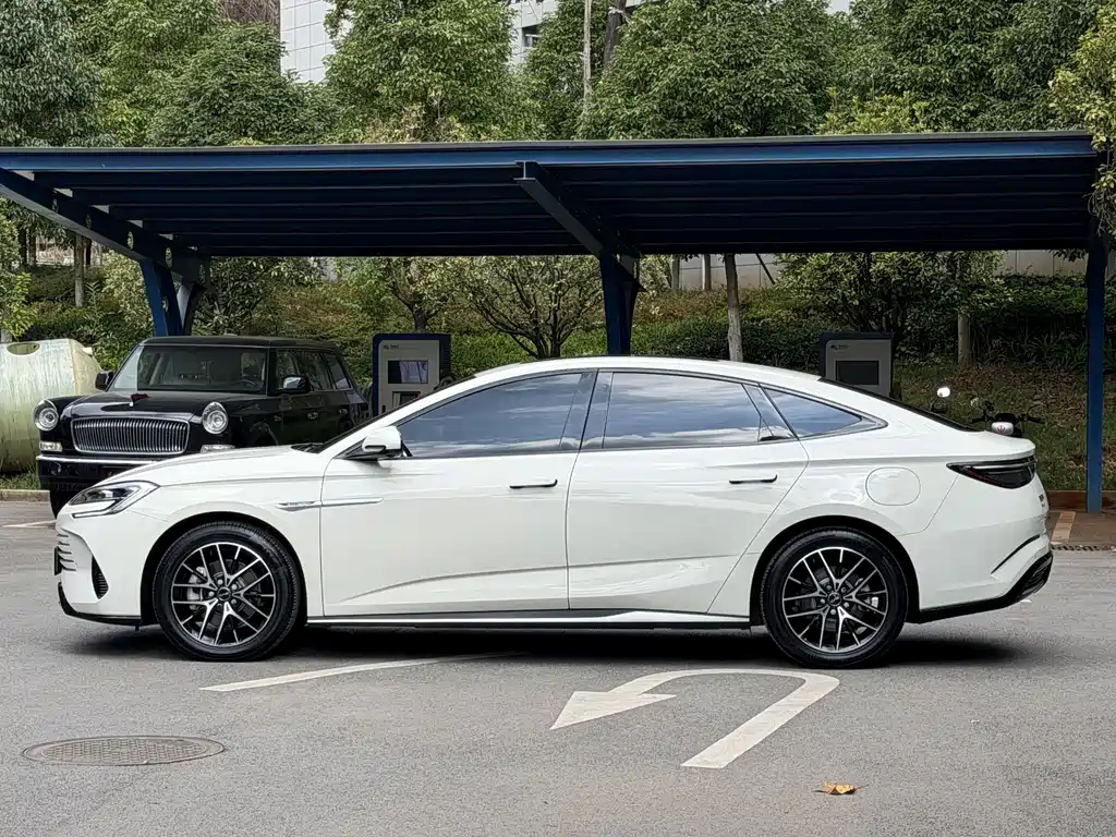 BYD Seal — миниатюра 5