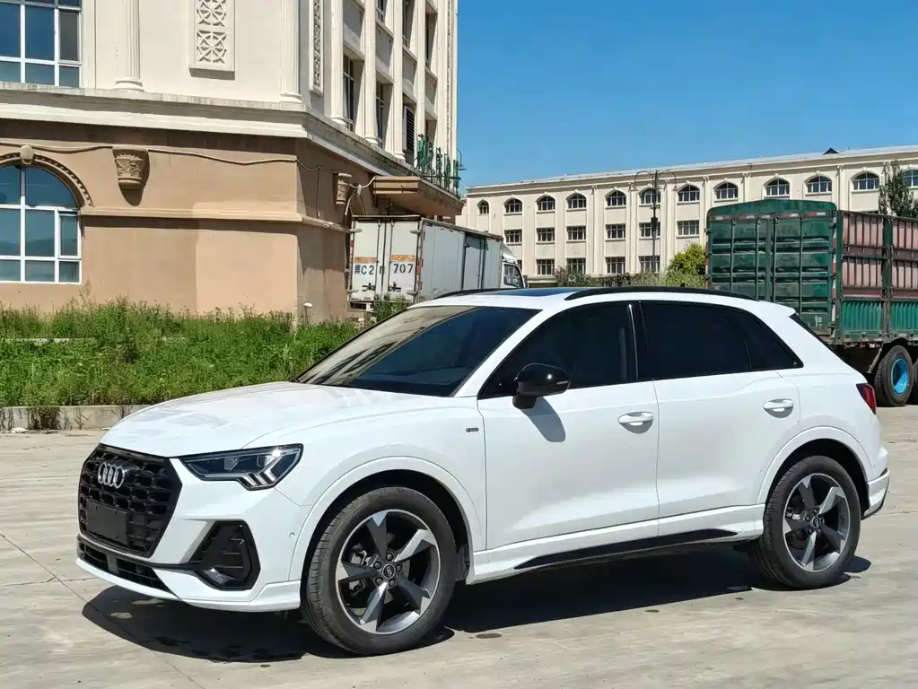 Audi Q3 — фотографии объявления, Фото 2
