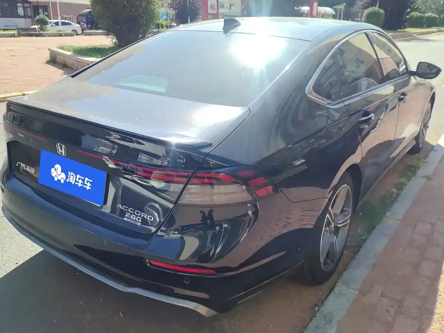 Honda Accord — миниатюра 3