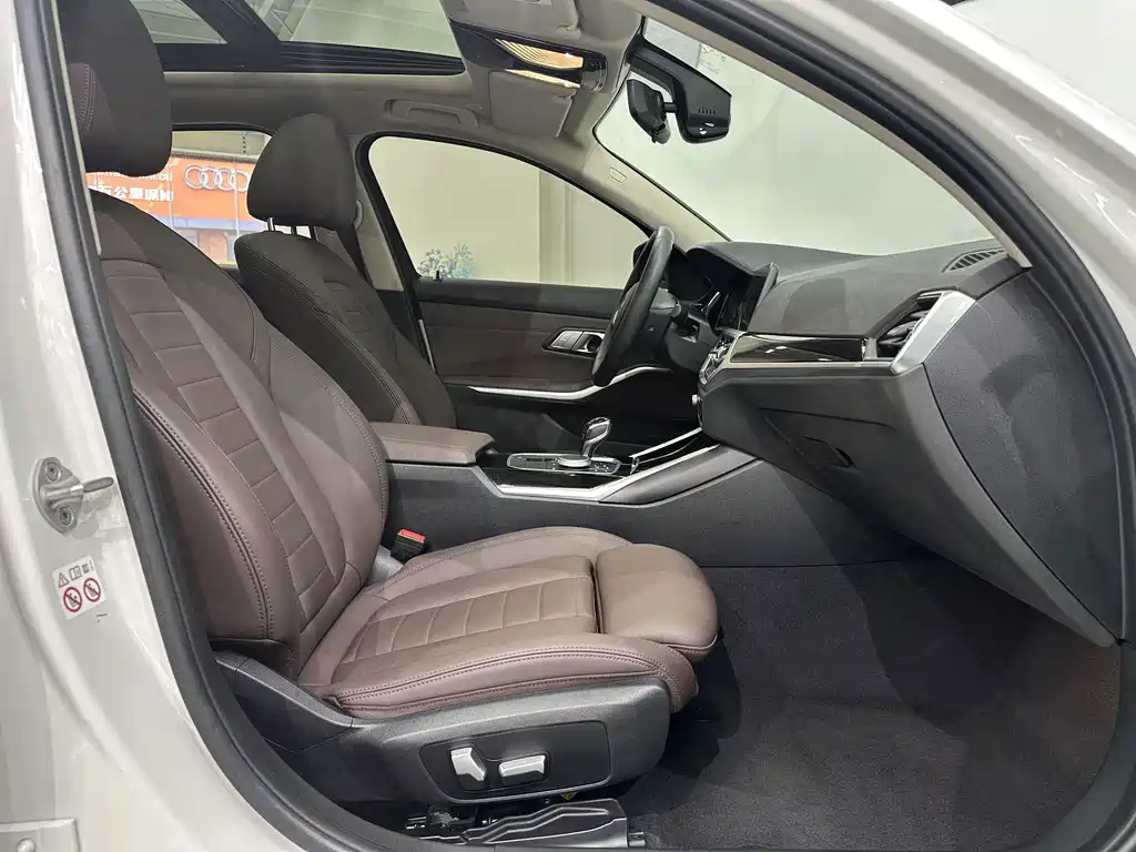 BMW 3 Series — миниатюра 14