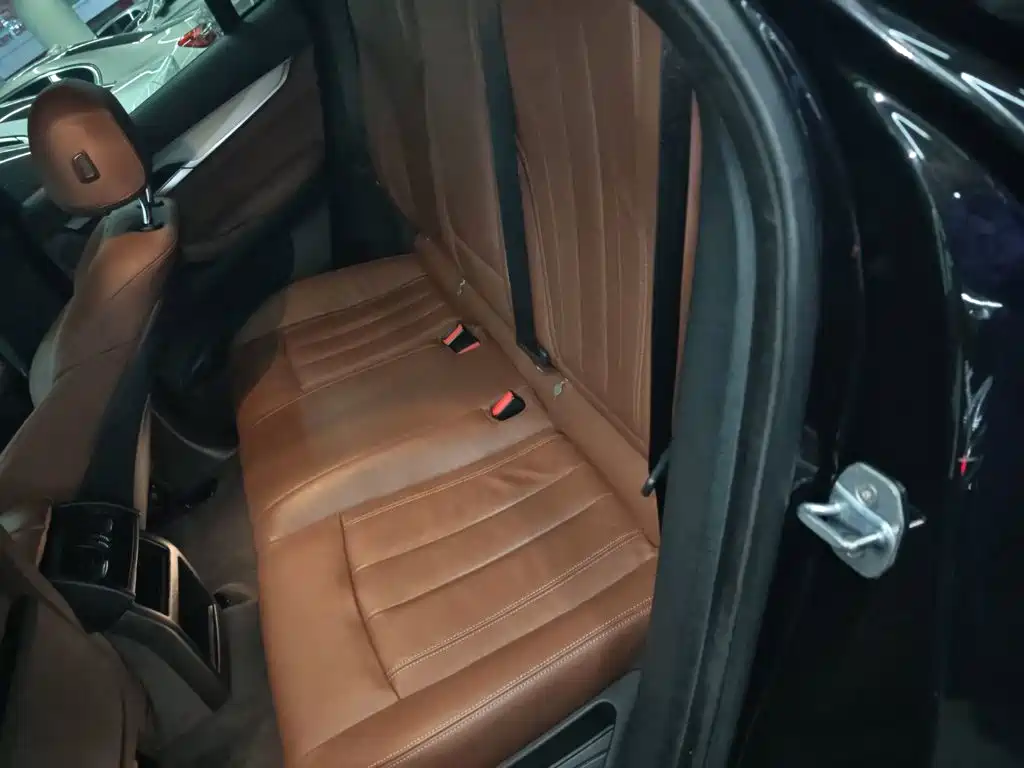 BMW X6 — миниатюра 14