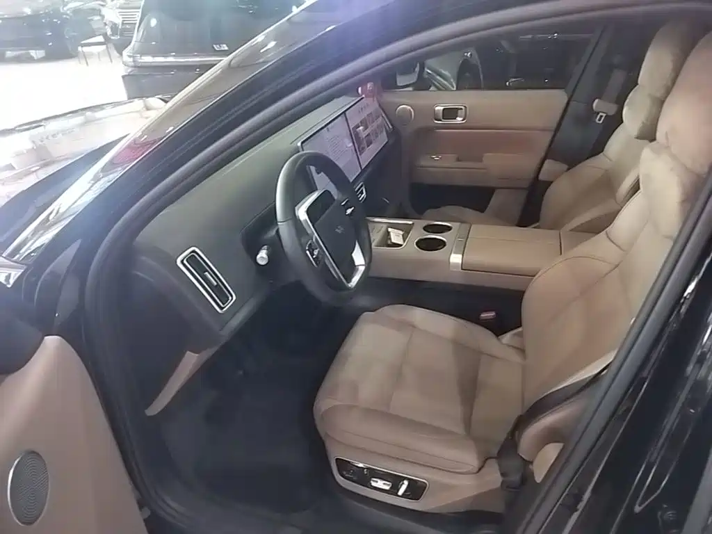 Li Auto Li L7 — миниатюра 16