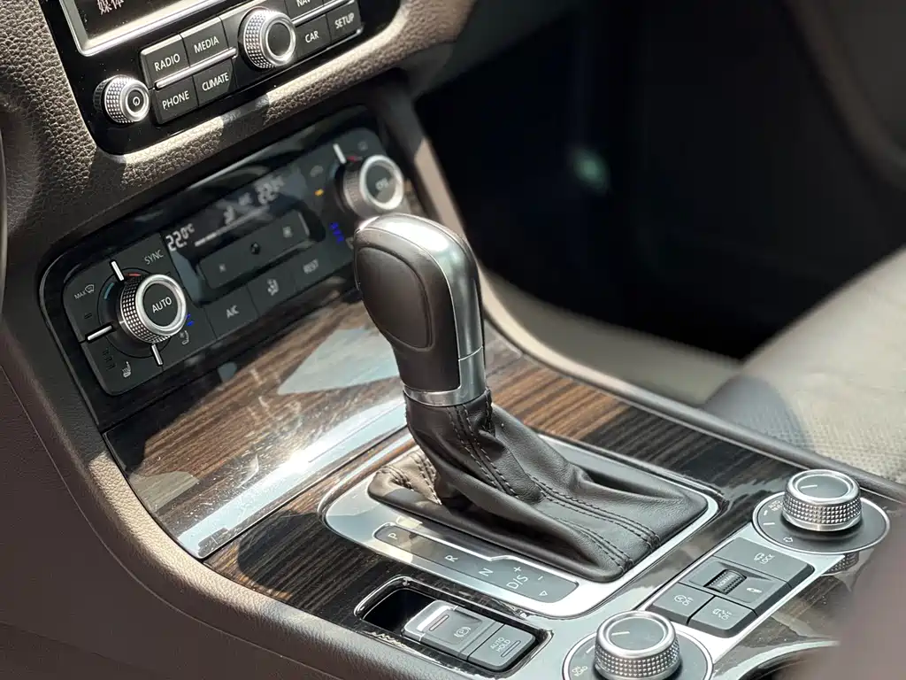 Volkswagen Touareg — миниатюра 14