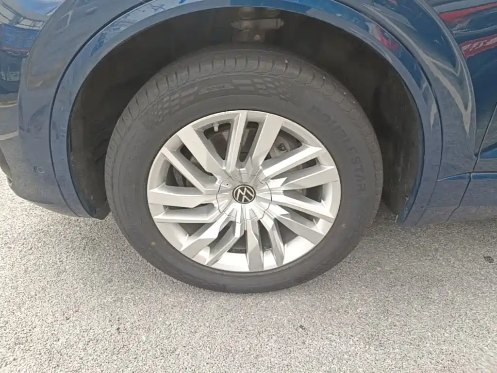 Volkswagen Touareg — миниатюра 23