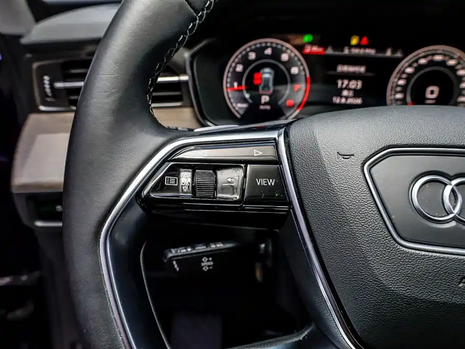 Audi Q6 — миниатюра 16