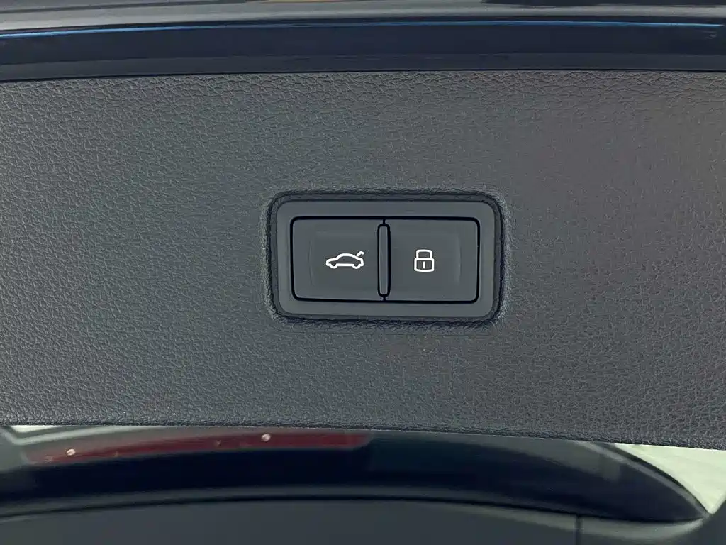 Audi Q7 — миниатюра 26