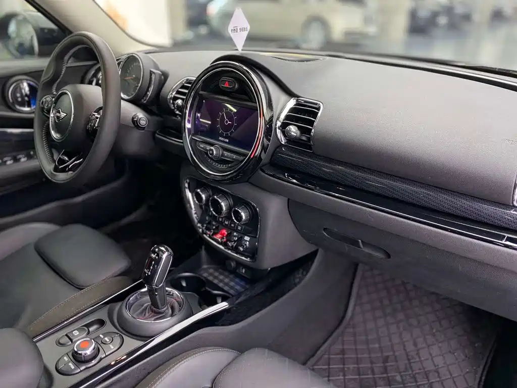 MINI Mini Clubman — миниатюра 15