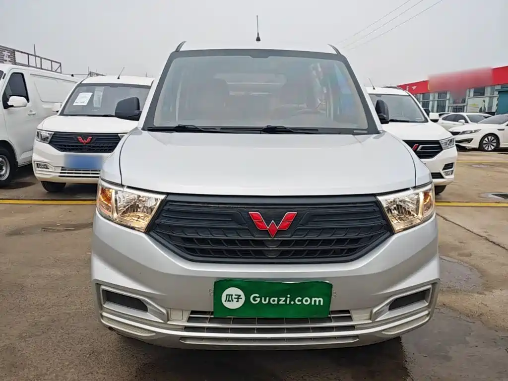 Wuling Hongguang V — миниатюра 3