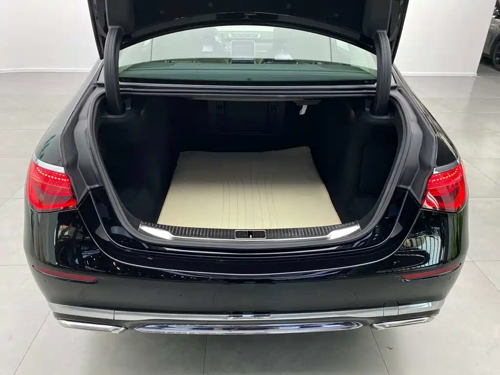 Mercedes-Benz S-Class — миниатюра 9