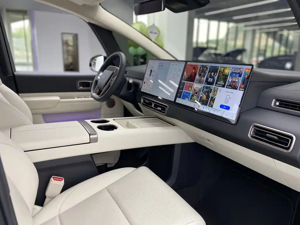 Li Auto Li MEGA — миниатюра 16