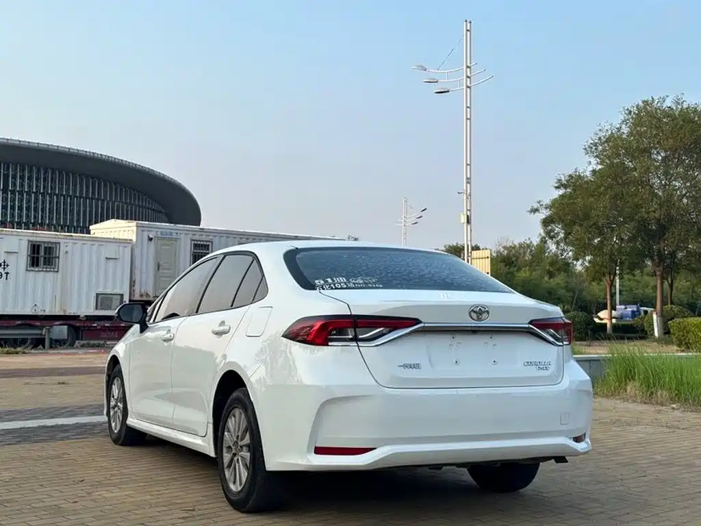 Toyota Corolla — миниатюра 6
