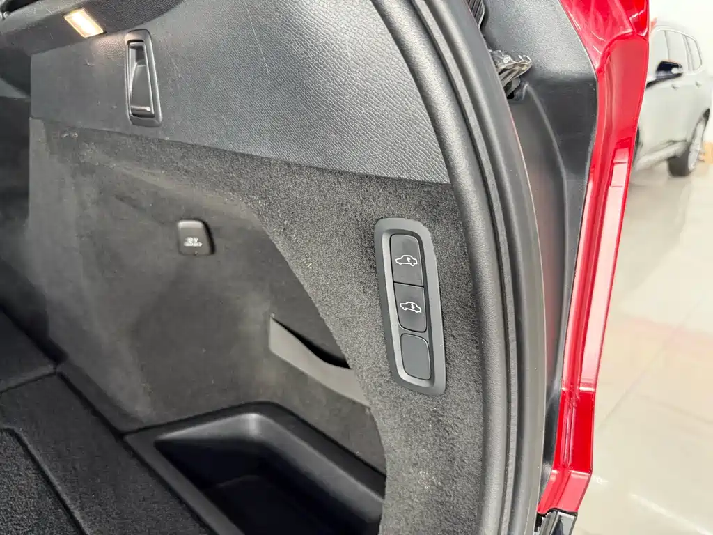 Volvo XC90 — миниатюра 14