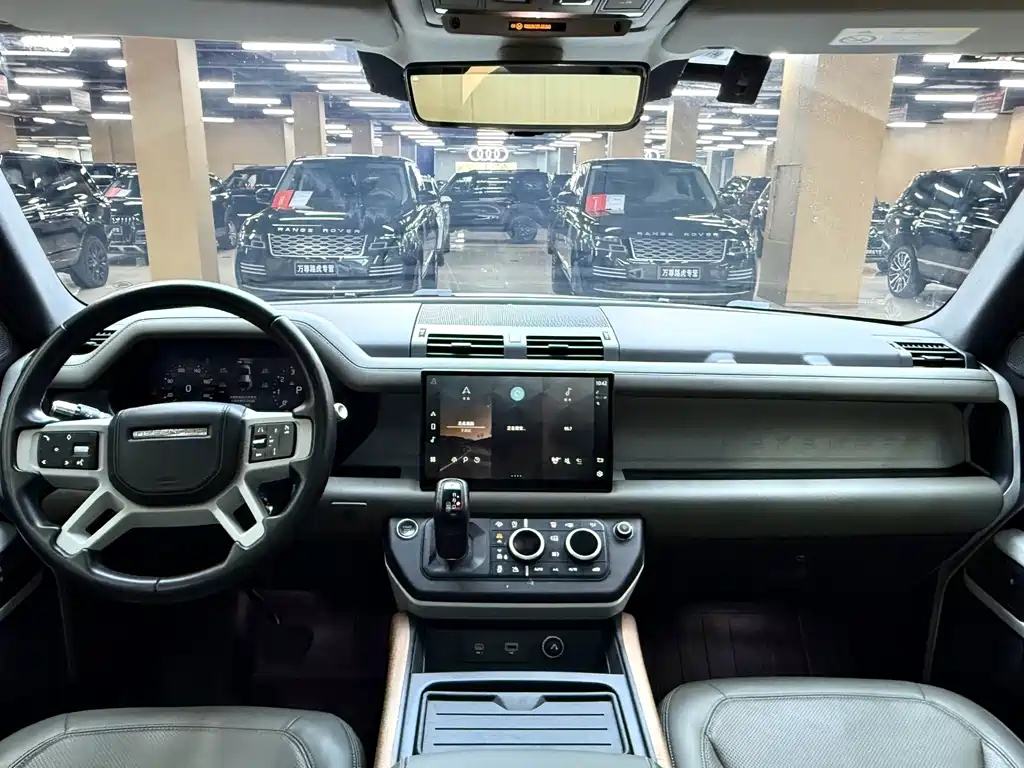 Land Rover Defender — миниатюра 6