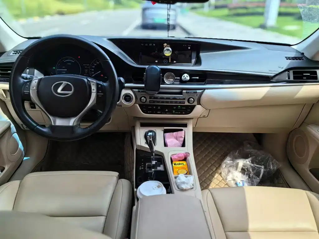 Lexus ES — миниатюра 4
