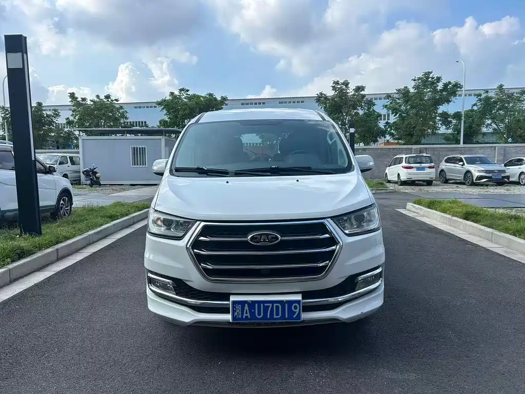 JAC Refine Refine M4