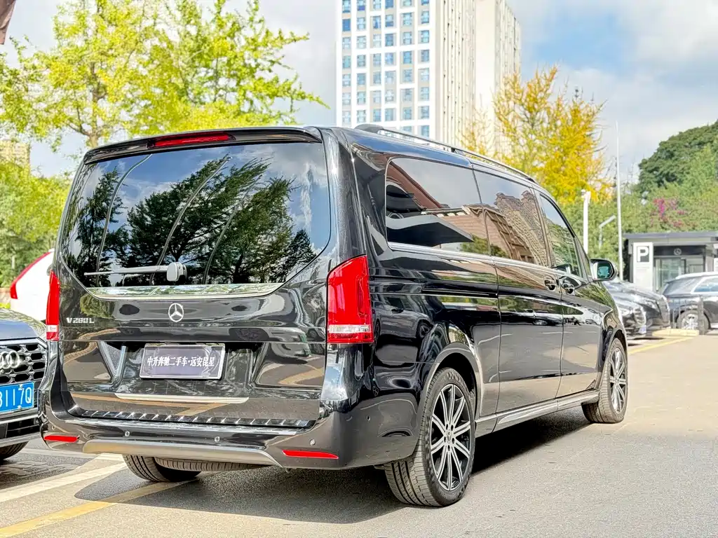 Mercedes-Benz V-Class — миниатюра 5