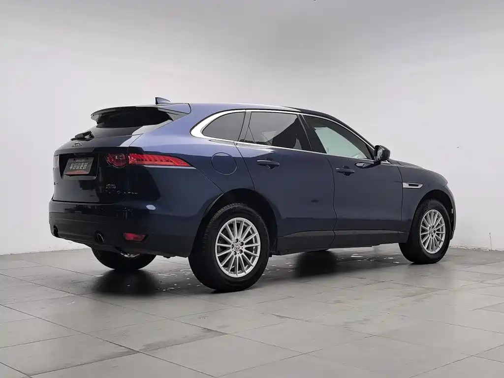 Jaguar F-PACE — миниатюра 2