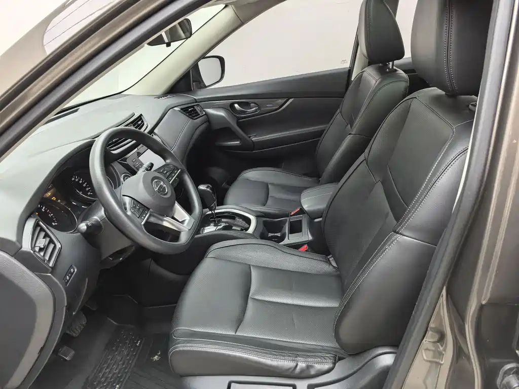 Nissan X-Trail 2017 2.0L CVT Comfort 2WD